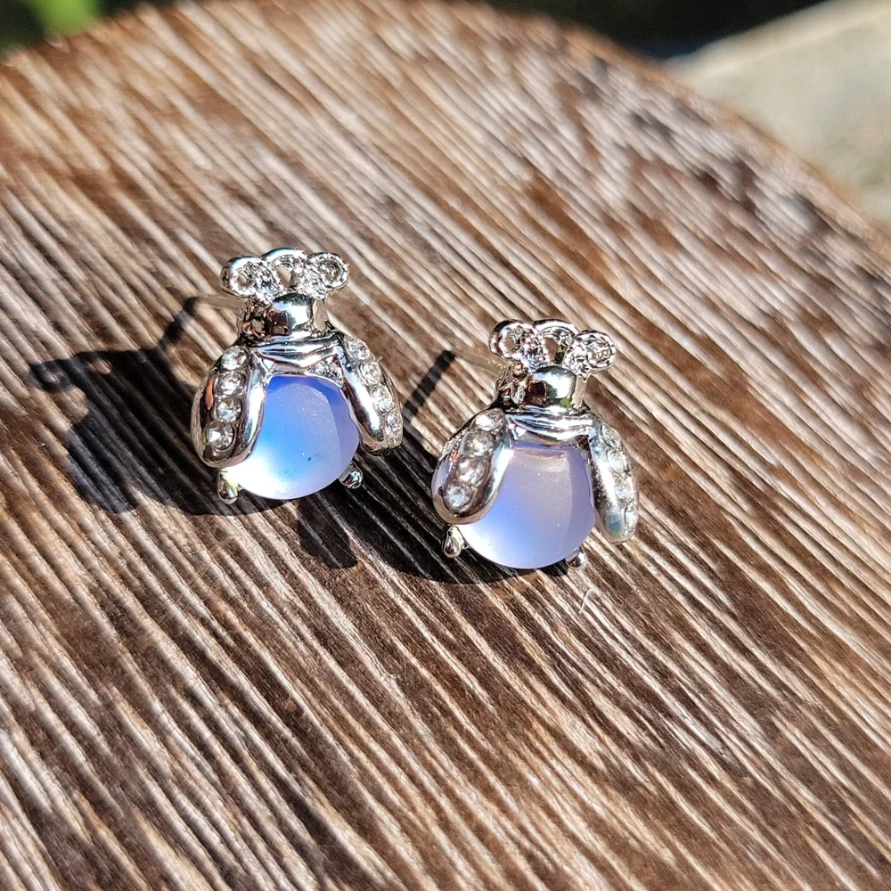 Color Shifting Ladybird Stud Earrings, 925 Sterling Silver - Picture 3 of 6